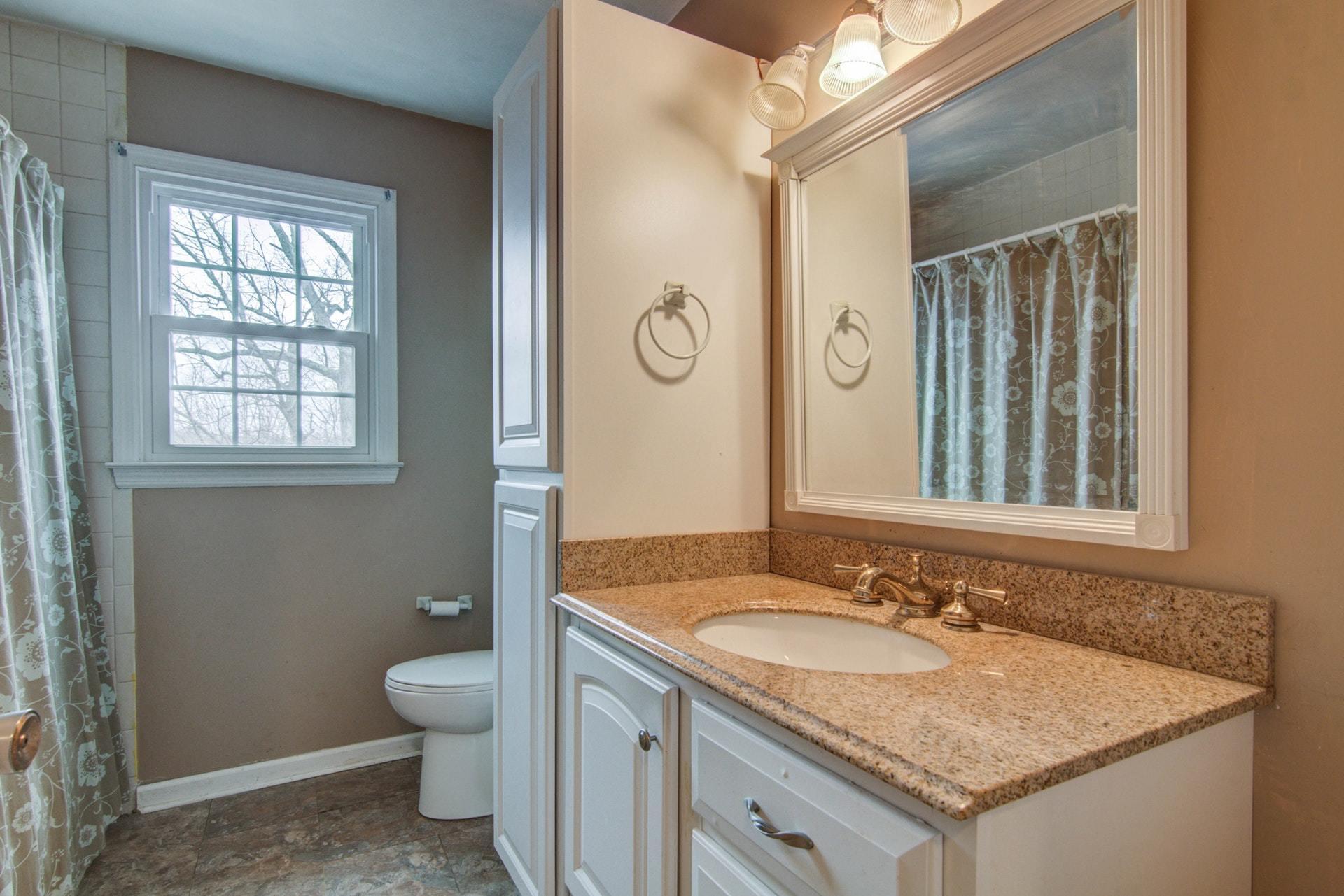 2506 Sharmar Road Roanoke, VA 24018 - Photo 21 of 37 021-261199-IMG_9907_08_09_10_11_6034067