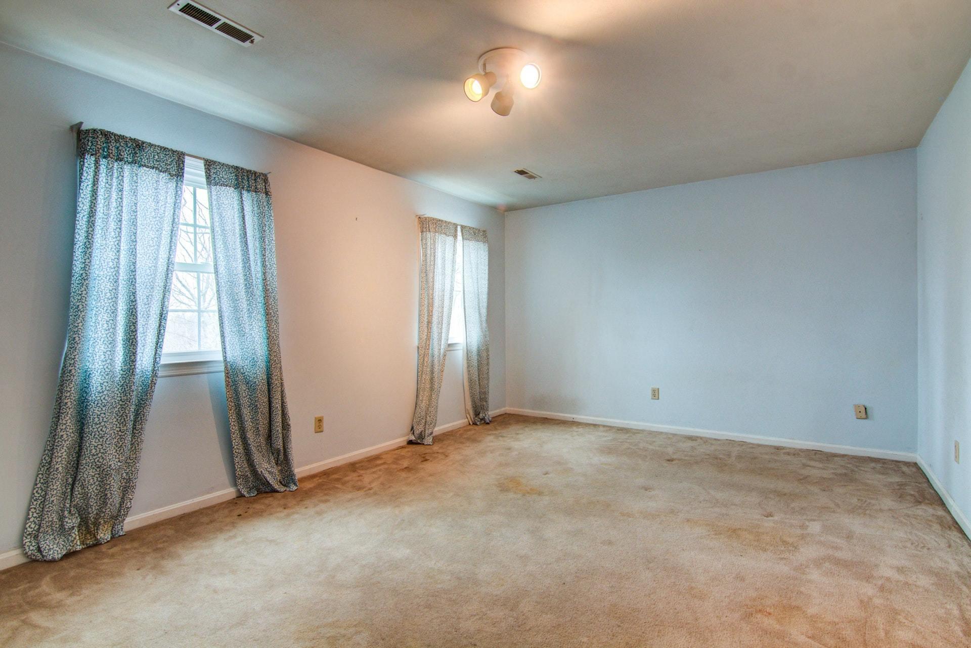 2506 Sharmar Road Roanoke, VA 24018 - Photo 22 of 37 022-261199-IMG_9912_3_4_5_6_6034068