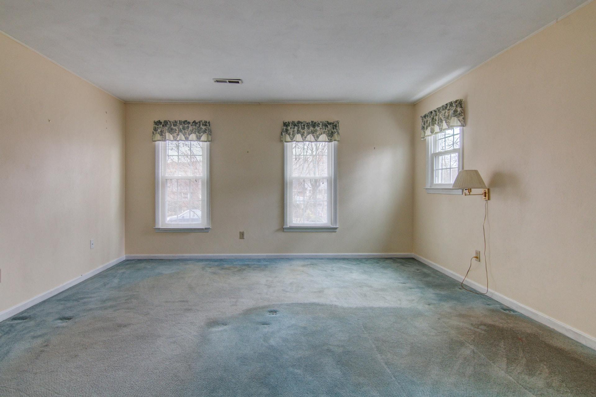 2506 Sharmar Road Roanoke, VA 24018 - Photo 28 of 37 028-261199-IMG_9942_3_4_5_6_6034074