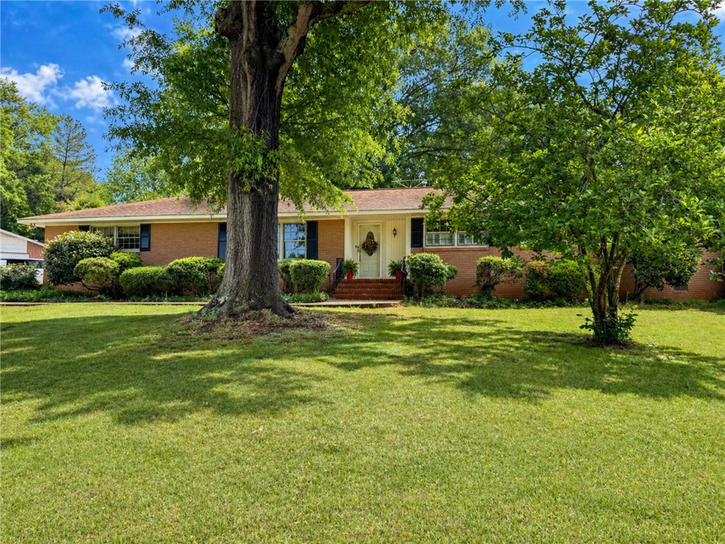 611 Heyward Road Anderson, SC 29621 - Photo 6 of 41 Front