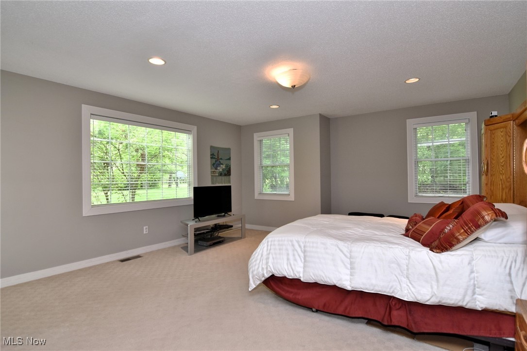 28650 Edgedale Road Cleveland, OH 44124 - Photo 23 of 46 Gallery Image 23