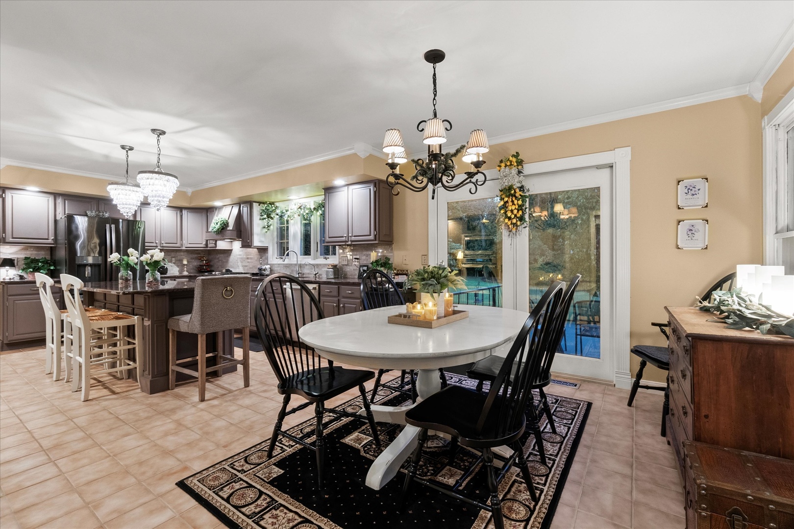 3218 Opengate Road Crystal Lake, IL 60012 - Photo 11 of 60 a view of a dining room and livingroom