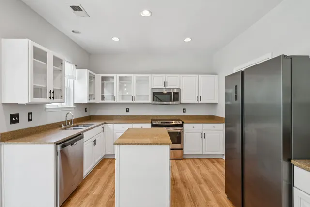 $389,900 | 109 Thomaston Avenue, Summerville, SC 29485