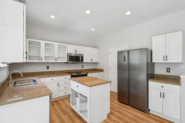 $389,900 | 109 Thomaston Avenue, Summerville, SC 29485