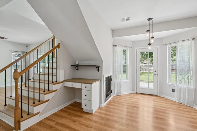 $389,900 | 109 Thomaston Avenue, Summerville, SC 29485