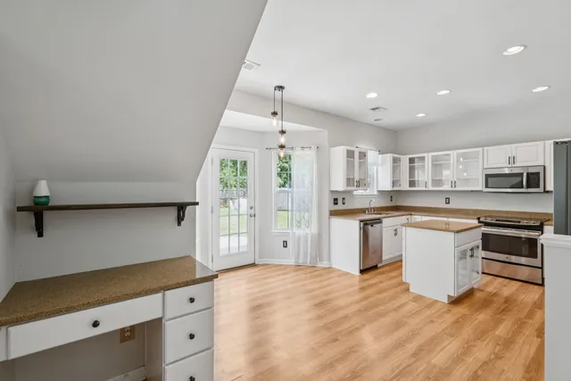 $389,900 | 109 Thomaston Avenue, Summerville, SC 29485