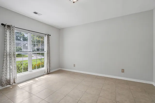 $389,900 | 109 Thomaston Avenue, Summerville, SC 29485