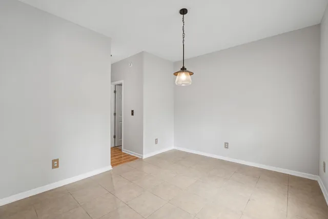 $389,900 | 109 Thomaston Avenue, Summerville, SC 29485