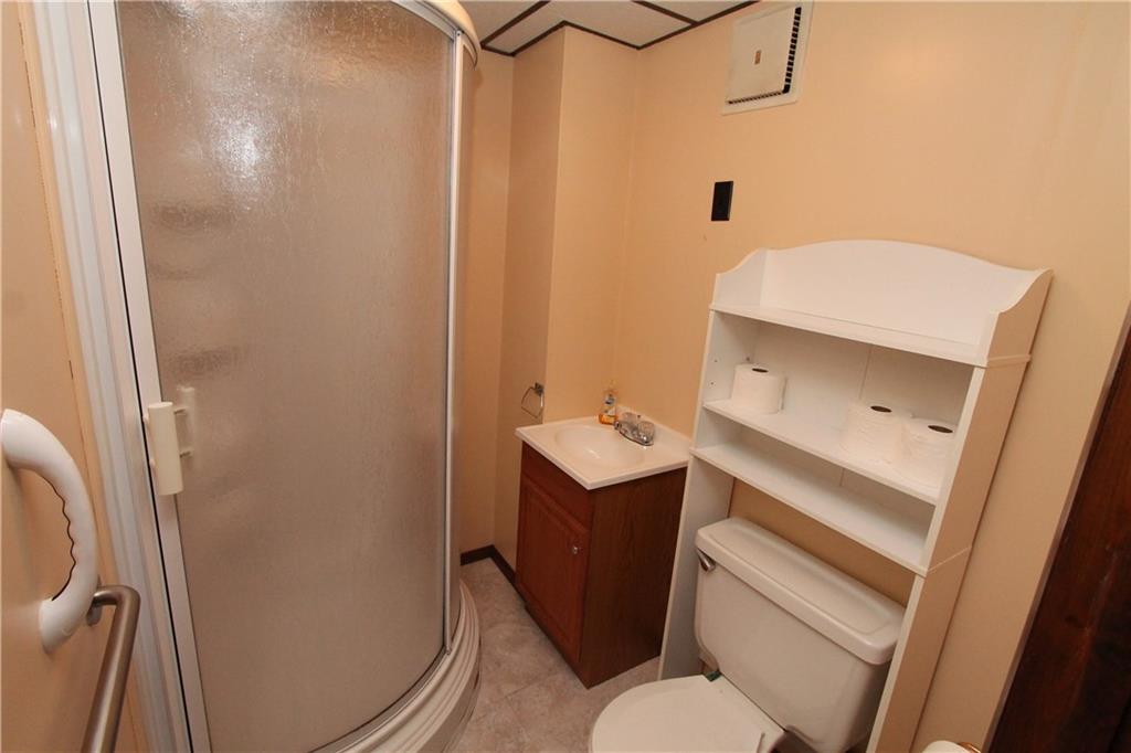 122 Spring Street Robinson, PA 15949 - Photo 3 of 14 Gallery Image 3