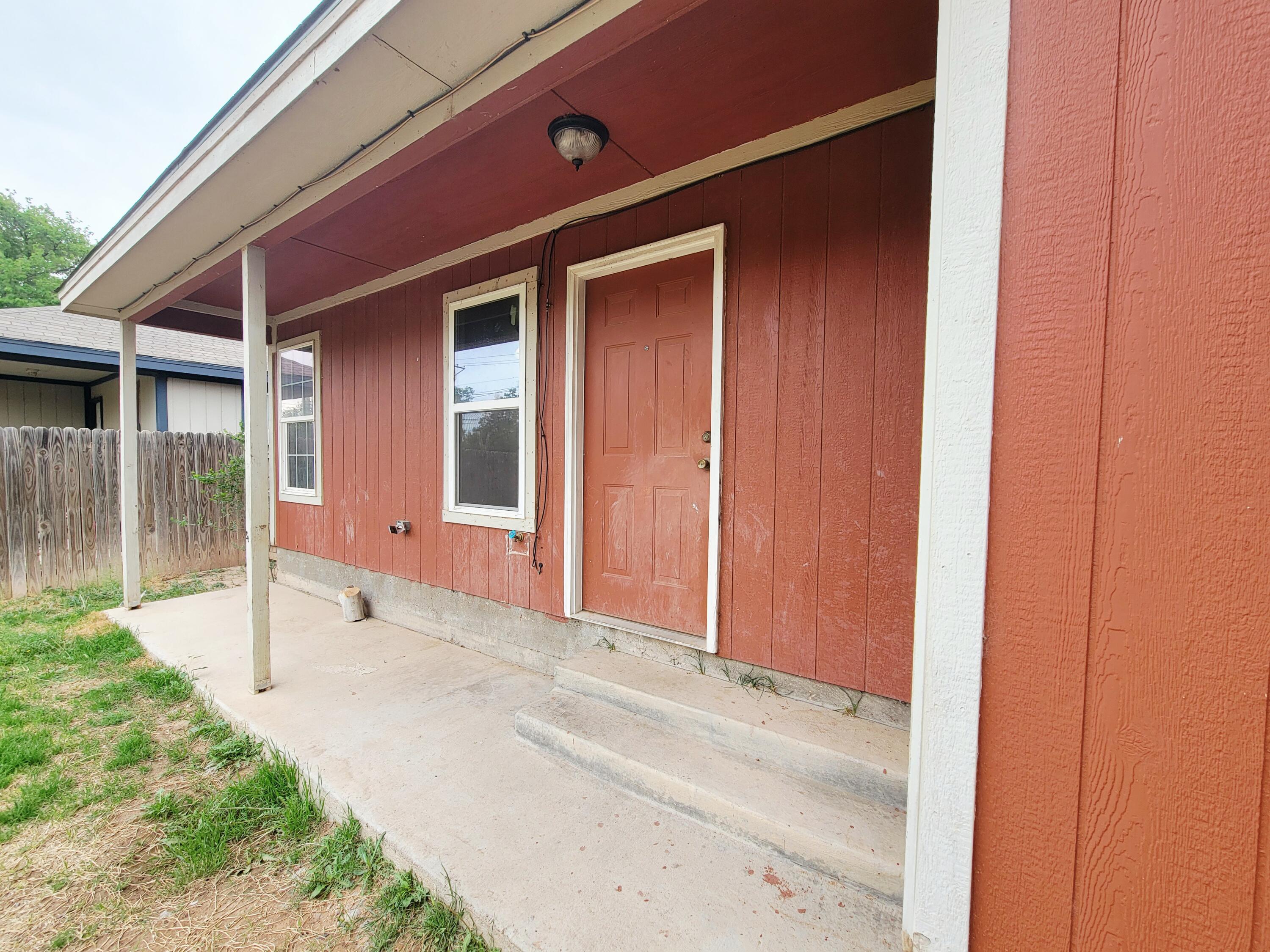 110 82nd Street, Unit 2 Lubbock, TX 79404 - Photo 12 of 14 110 14