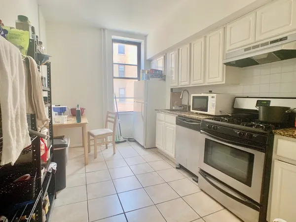 $3,900 | 1131 Washington Street, Unit 1, Hoboken, NJ 07030