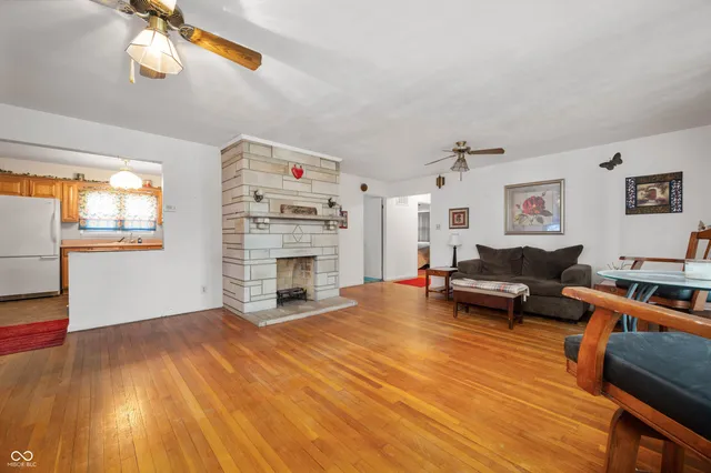 $205,900 | 11420 Highway 32, Yorktown, IN 47396