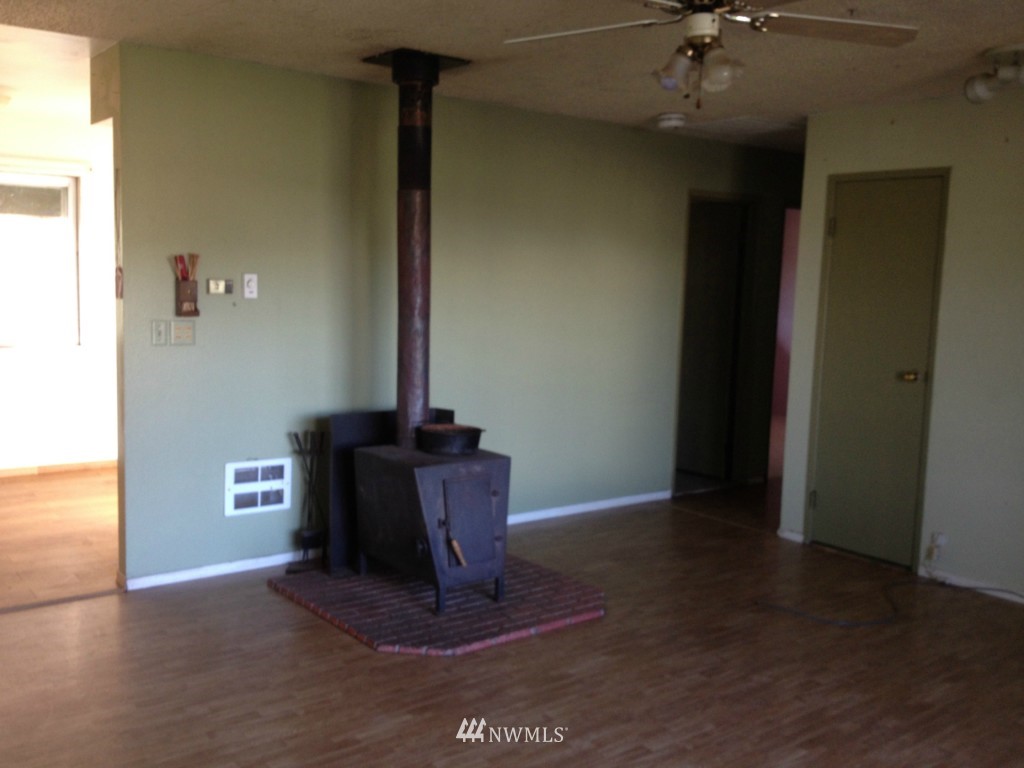 1044 South Bank Road Oakville, WA 98568 - Photo 16 of 20 Gallery Image 16