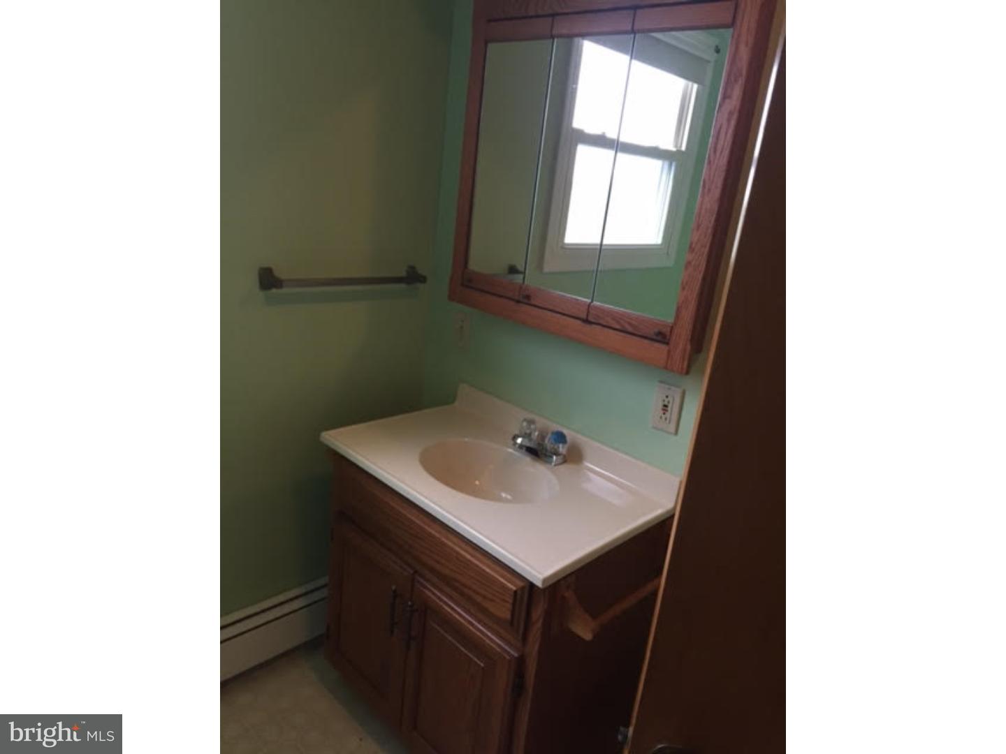 3911 Concord Road Aston, PA 19014 - Photo 9 of 14 Bathroom