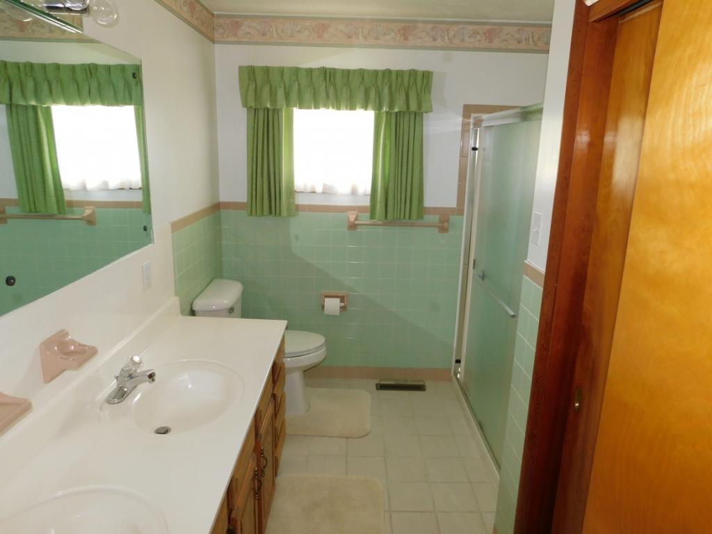 150 Old Road Clintwood, VA 24228 - Photo 14 of 19 Photo 14