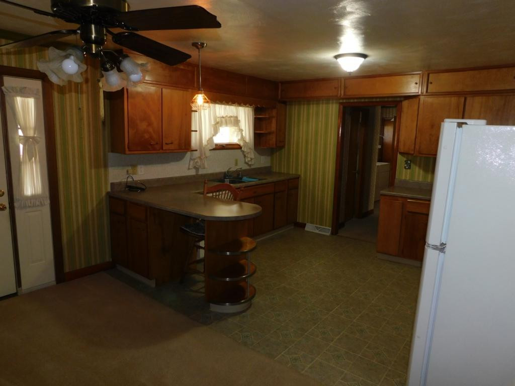 150 Old Road Clintwood, VA 24228 - Photo 10 of 19 Photo 10