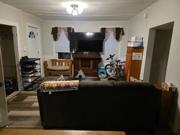 $199,000 | 210 Division Street, Bennington, VT 05201