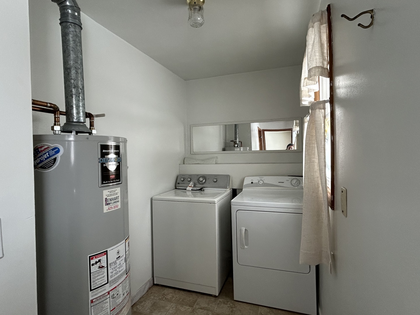 30368 Prairie Road Rock Falls, IL 61071 - Photo 7 of 10 a utility room with dryer and washer