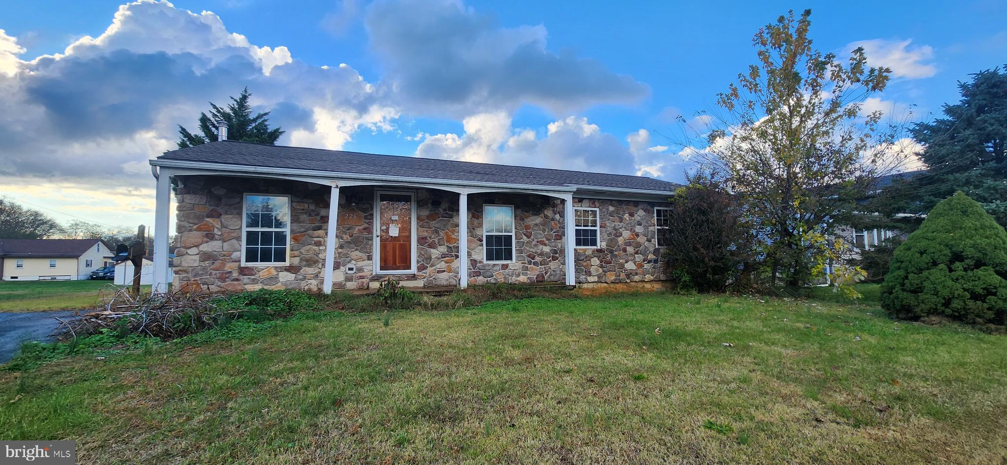 226 Elwyn Avenue Sinking Spring, PA 19608 - Photo 1 of 13 Gallery Image 1