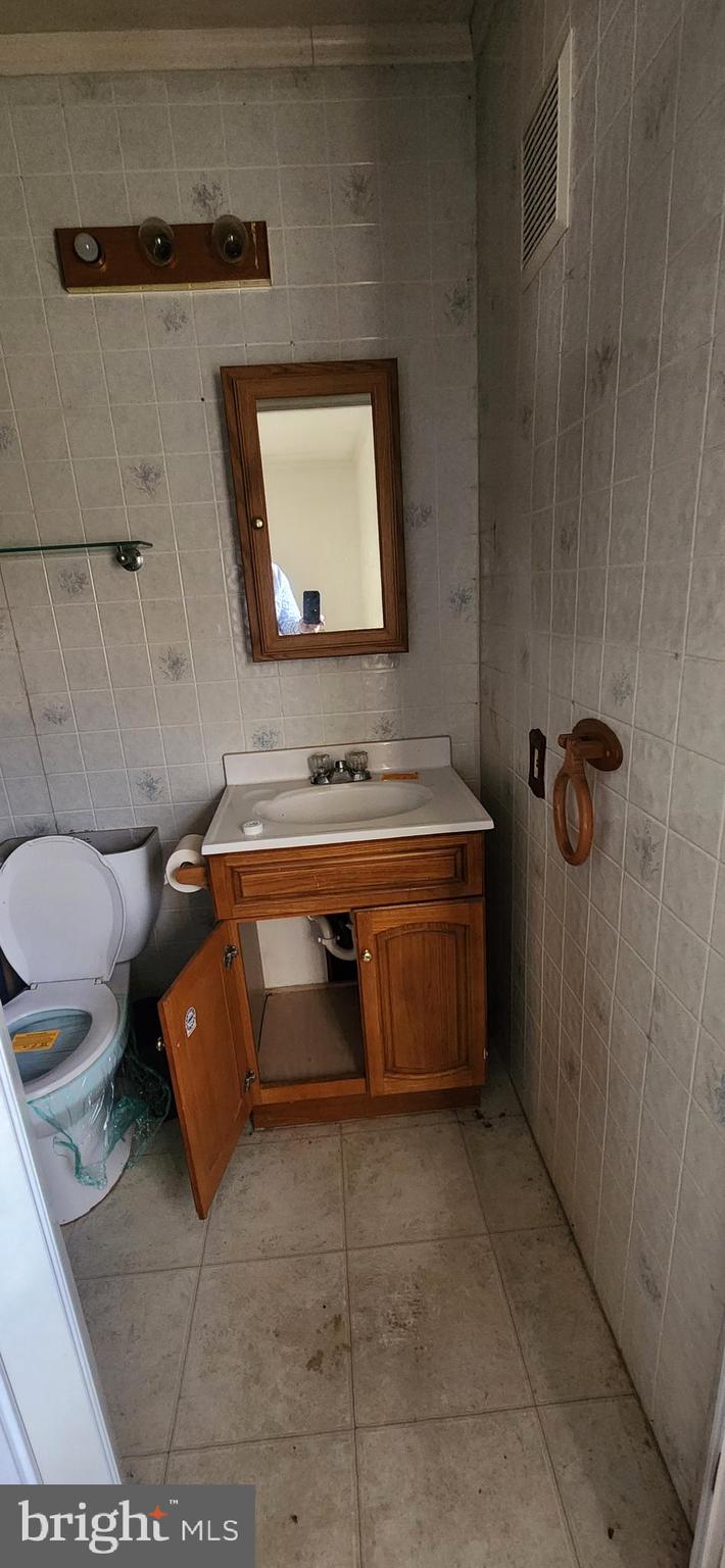 226 Elwyn Avenue Sinking Spring, PA 19608 - Photo 11 of 13 Gallery Image 11