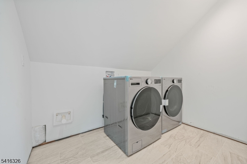 85 Pine Brook Road Montville, NJ 07082 - Photo 17 of 27