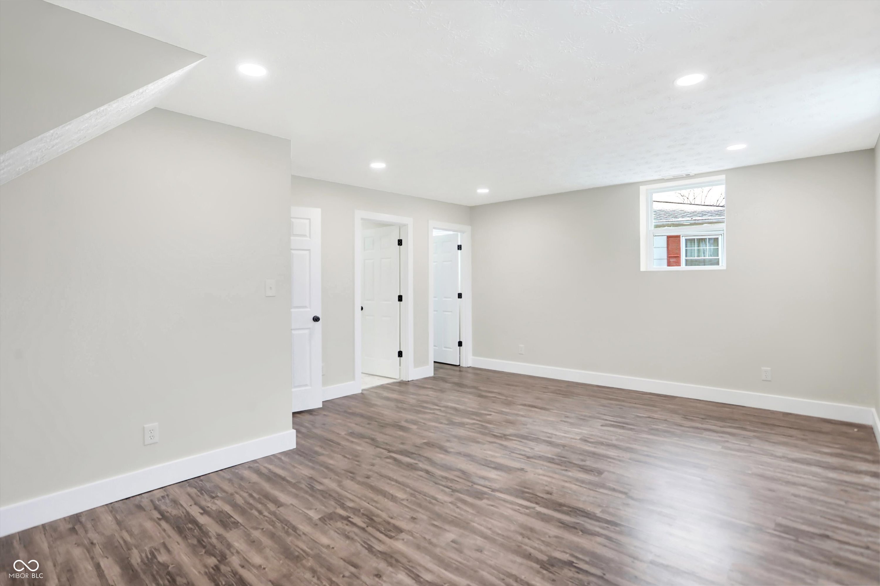 8327 Crousore Road Indianapolis, IN 46219 - Photo 11 of 23 Gallery Image 11