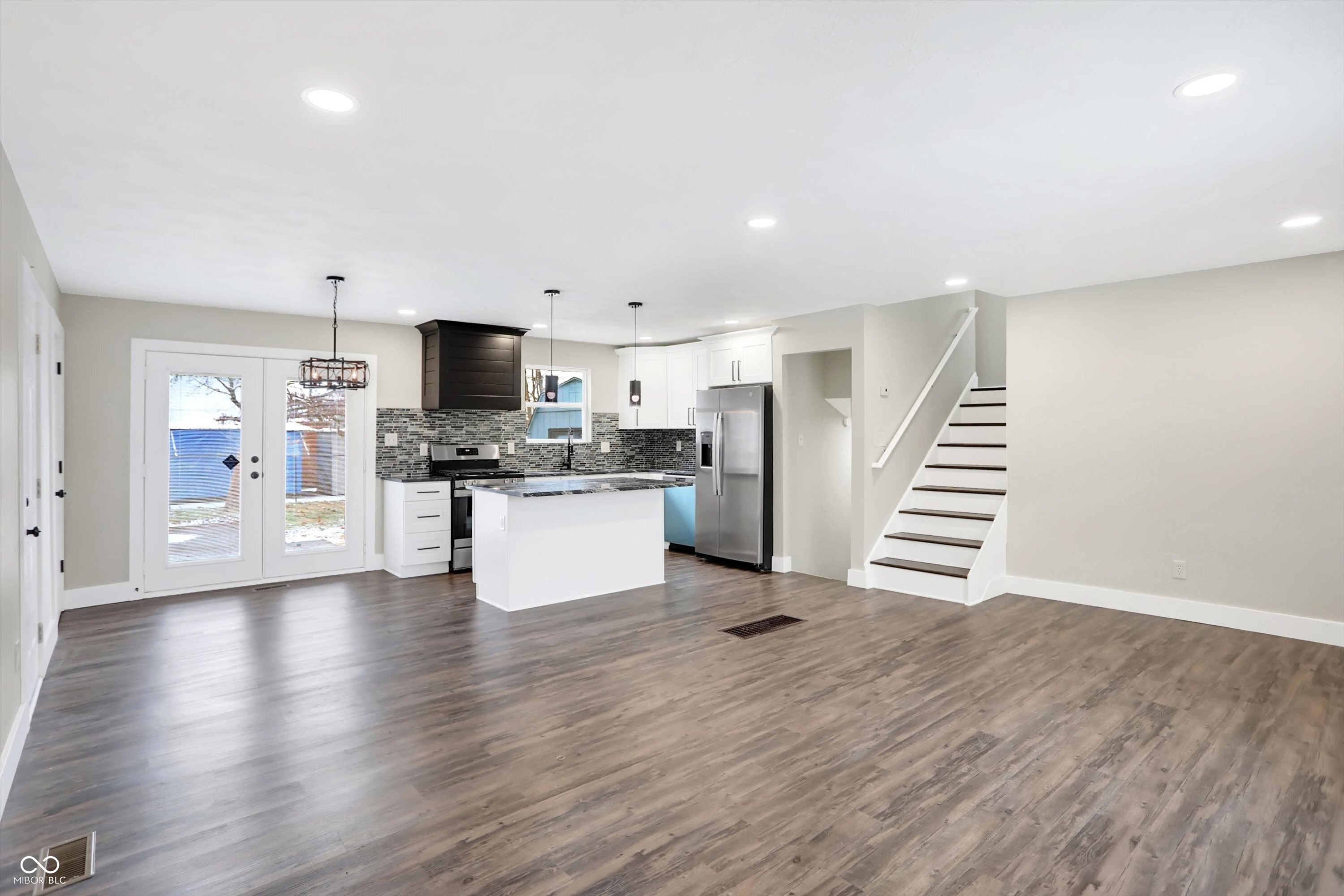 8327 Crousore Road Indianapolis, IN 46219 - Photo 5 of 23 Gallery Image 5