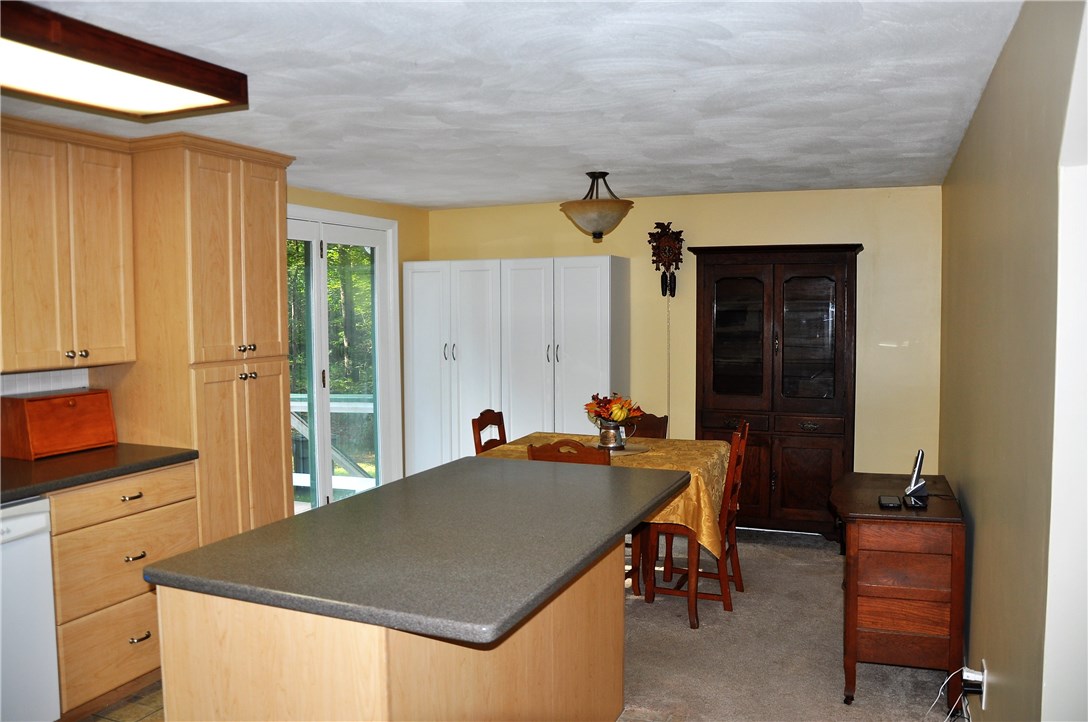 1061 Sisson Road Coventry, RI 02827 - Photo 2 of 11