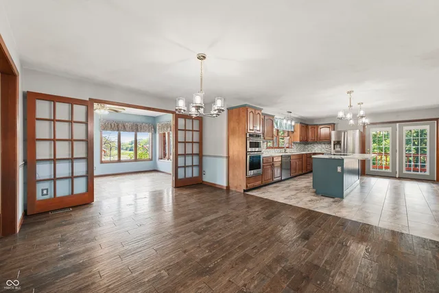 $999,900 | 6813 East Co Road 200 North, Greensburg, IN 47240