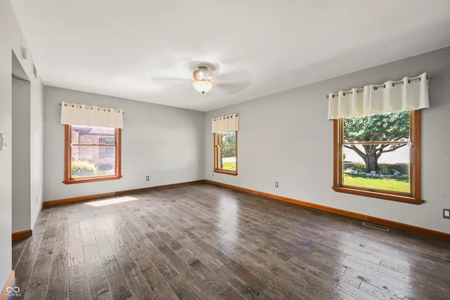 $999,900 | 6813 East Co Road 200 North, Greensburg, IN 47240