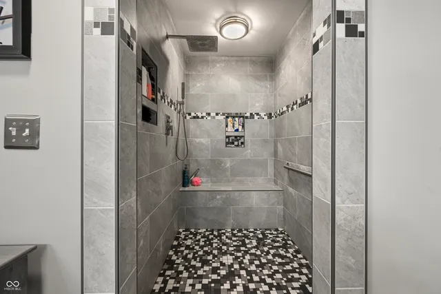 $999,900 | 6813 East Co Road 200 North, Greensburg, IN 47240