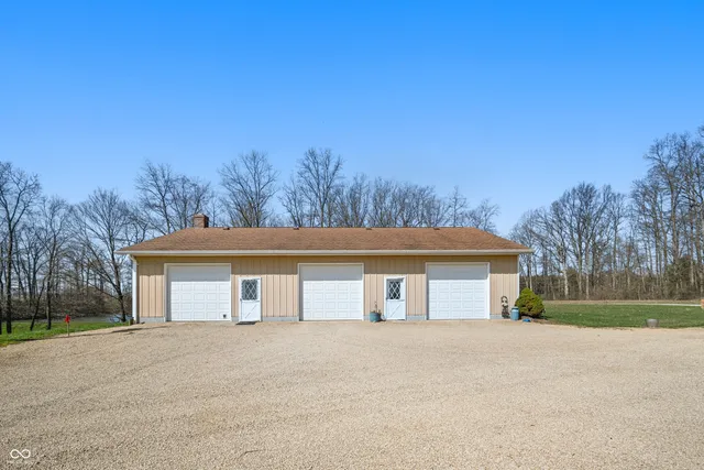$999,900 | 6813 East Co Road 200 North, Greensburg, IN 47240