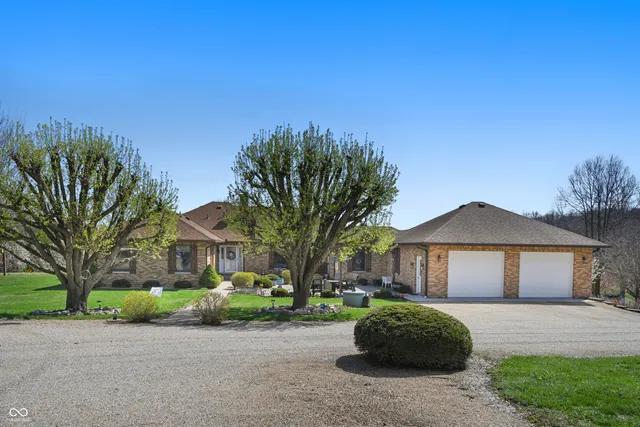 $999,900 | 6813 East Co Road 200 North, Greensburg, IN 47240