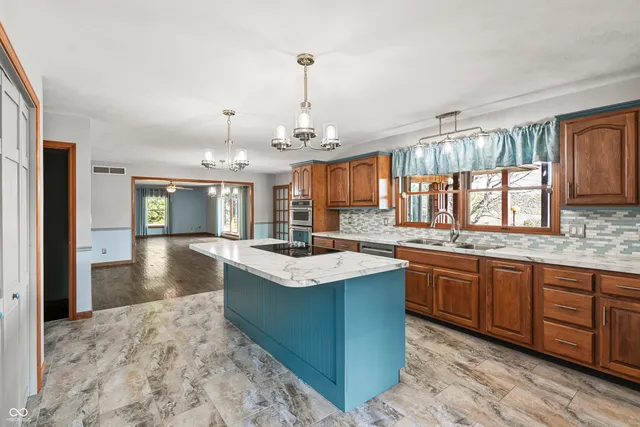 $999,900 | 6813 East Co Road 200 North, Greensburg, IN 47240