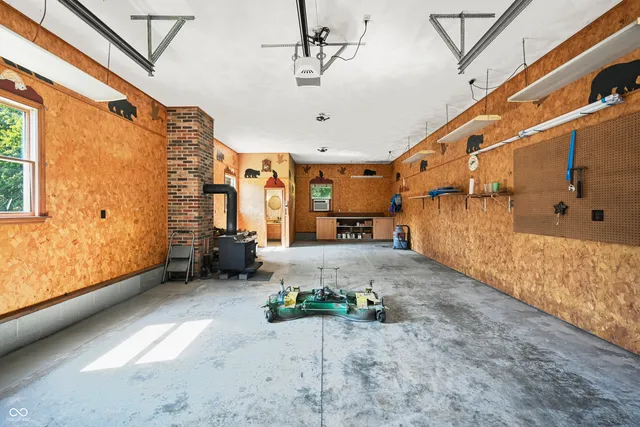 $999,900 | 6813 East Co Road 200 North, Greensburg, IN 47240