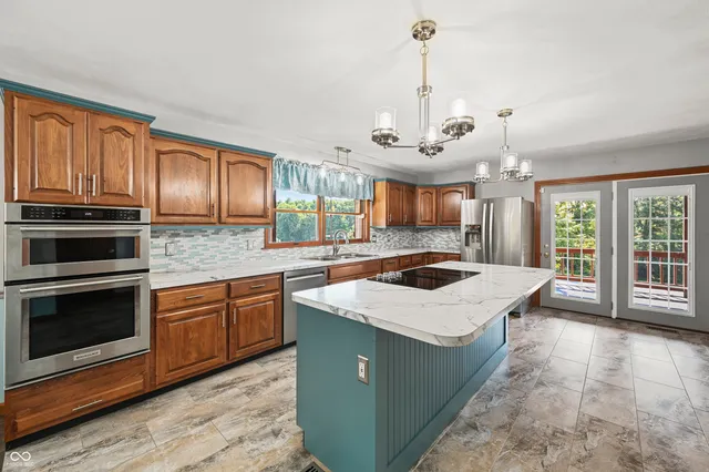 $999,900 | 6813 East Co Road 200 North, Greensburg, IN 47240