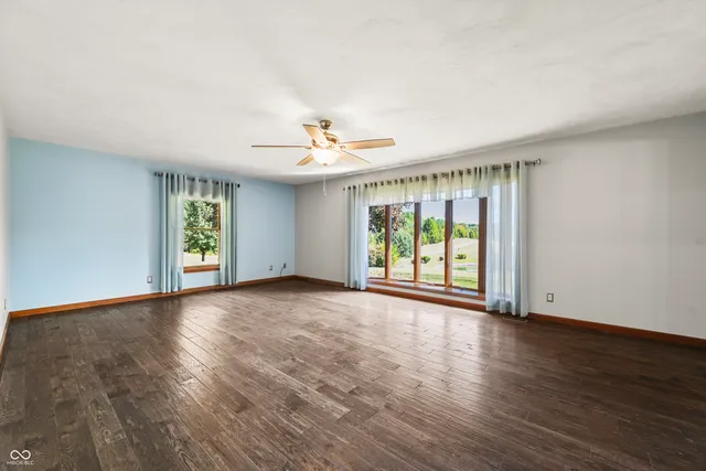 $999,900 | 6813 East Co Road 200 North, Greensburg, IN 47240