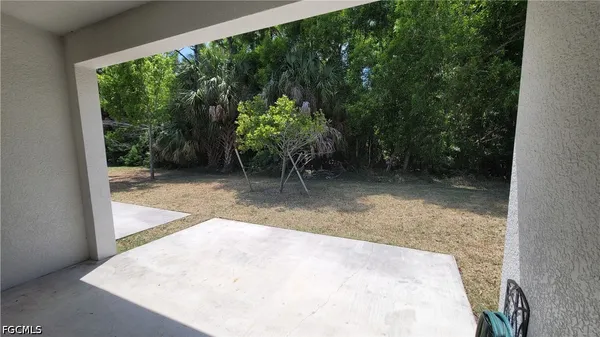 $1,800 | 3208 Southwest 17th Place, Cape Coral, FL 33914
