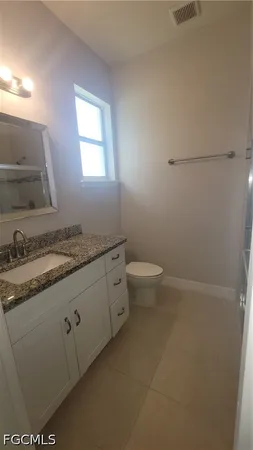 $1,800 | 3208 Southwest 17th Place, Cape Coral, FL 33914