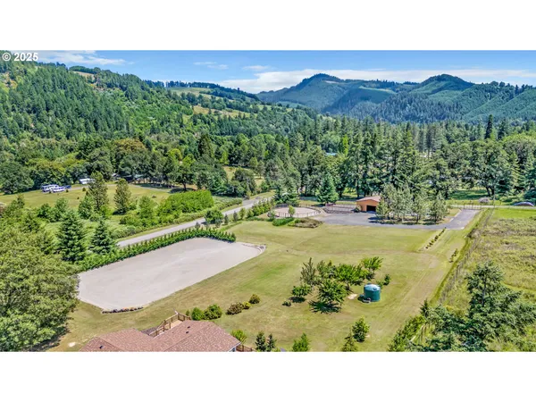 $678,150 | 453 Riverwood Lane, Oakland, OR 97462