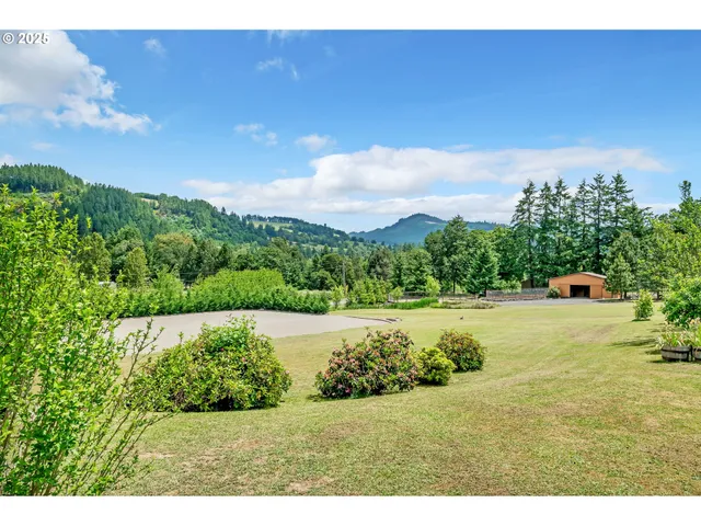$669,000 | 453 Riverwood Lane, Oakland, OR 97462