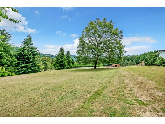 $669,000 | 453 Riverwood Lane, Oakland, OR 97462