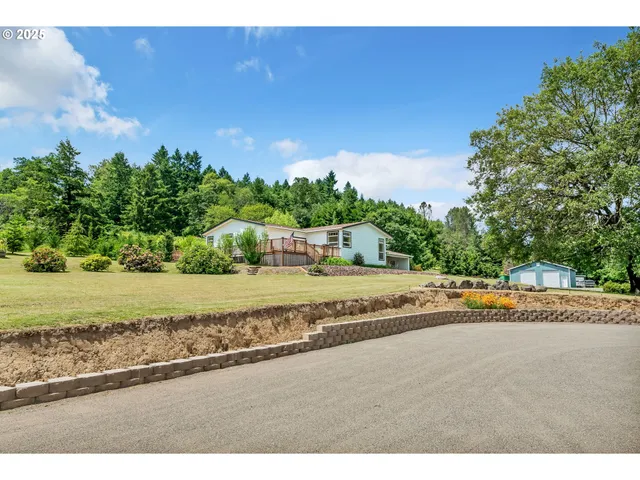 $669,000 | 453 Riverwood Lane, Oakland, OR 97462