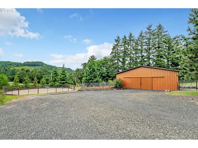 $669,000 | 453 Riverwood Lane, Oakland, OR 97462