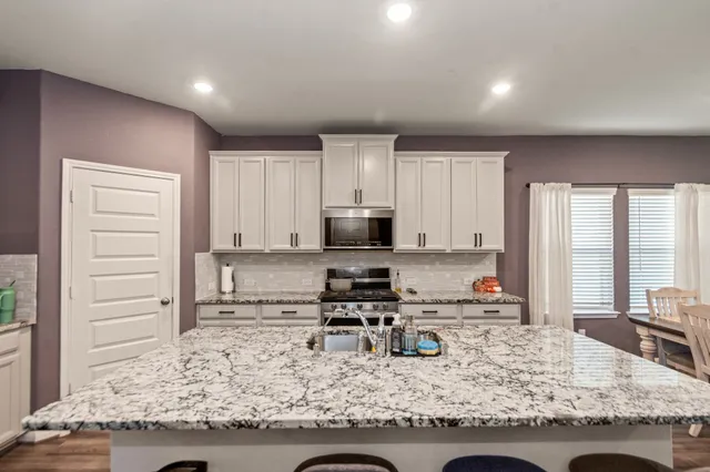 $360,000 | 2715 Fairfield Landing Lane, Pearland, TX 77089