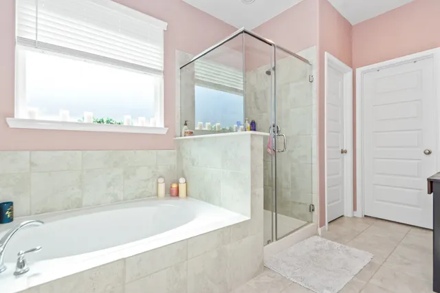 $360,000 | 2715 Fairfield Landing Lane, Pearland, TX 77089