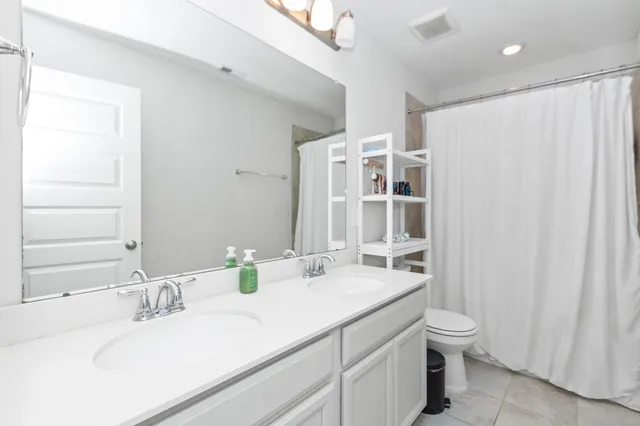 $360,000 | 2715 Fairfield Landing Lane, Pearland, TX 77089