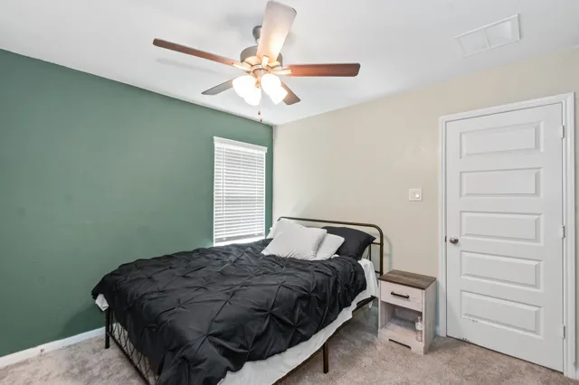 $360,000 | 2715 Fairfield Landing Lane, Pearland, TX 77089