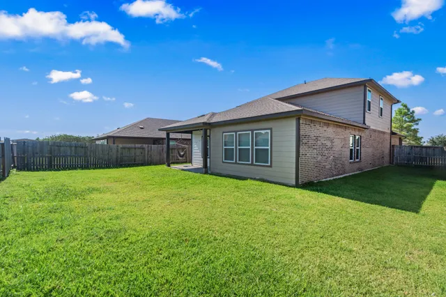 $360,000 | 2715 Fairfield Landing Lane, Pearland, TX 77089