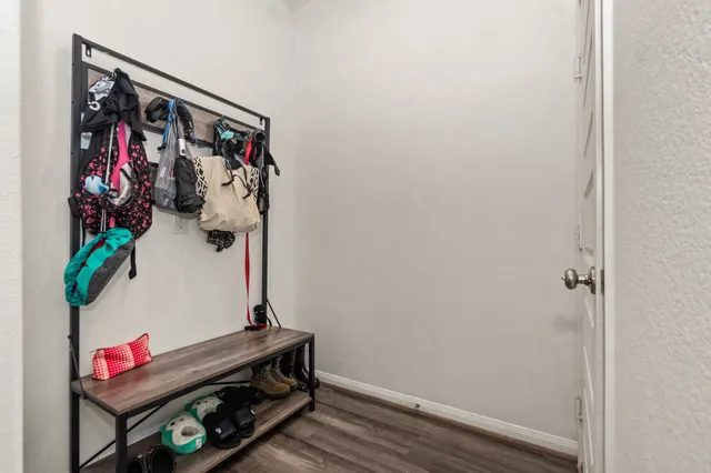 $360,000 | 2715 Fairfield Landing Lane, Pearland, TX 77089